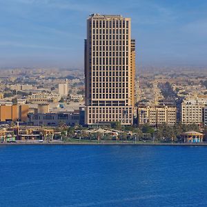 Doubletree By Hilton Sharjah Waterfront Hotel And Residences